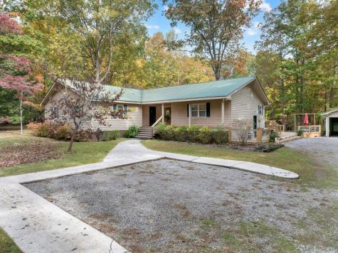 3711 Jump Off Road Sewanee TN 37375