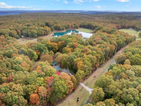 3711 Jump Off Road Sewanee TN 37375