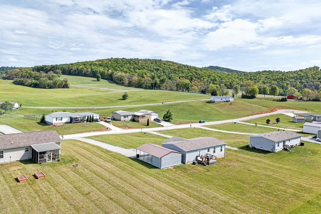 156 Falls View Road Sparta TN 38583