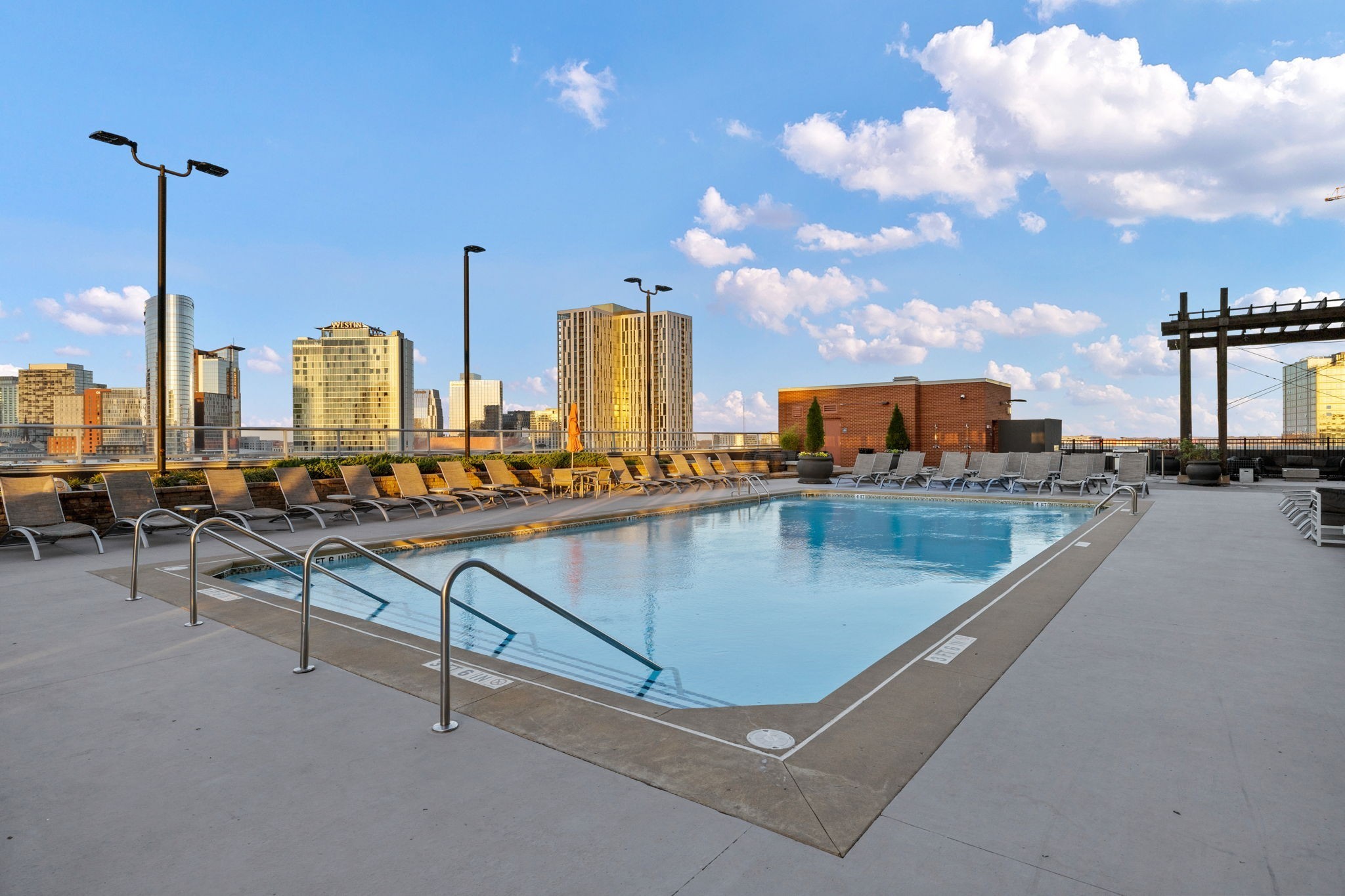 600 12th Ave, S Nashville TN 37203