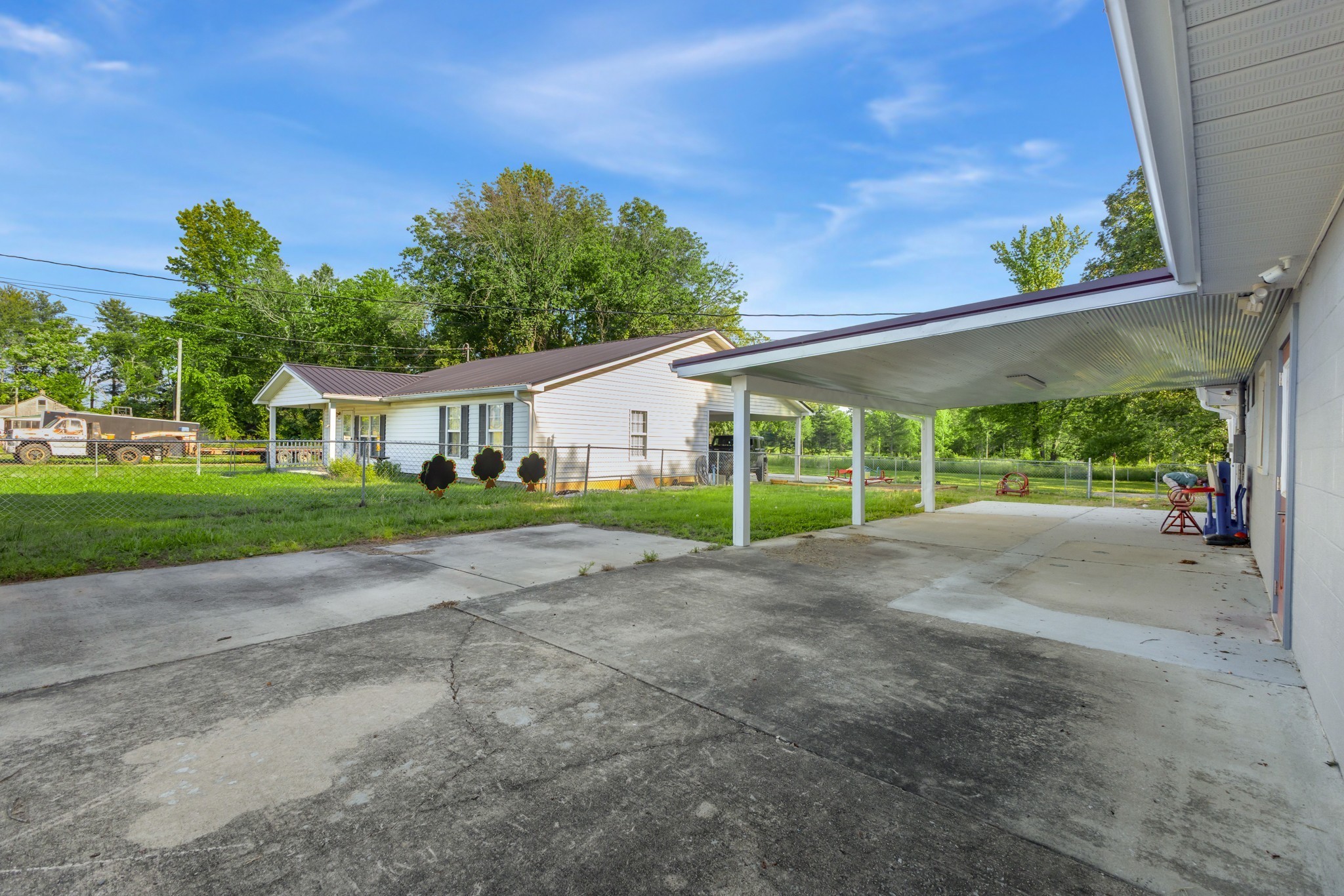 427 S Fair Street Morrison TN 37357