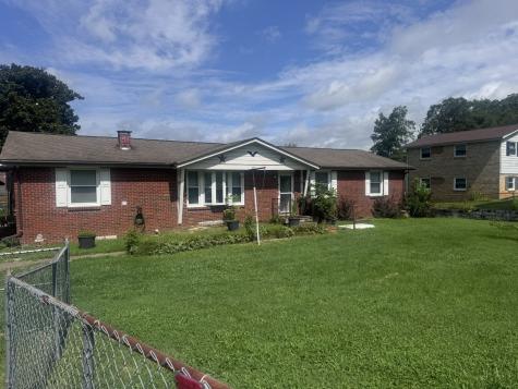 502 Woodbury Drive Clarksville TN 37042