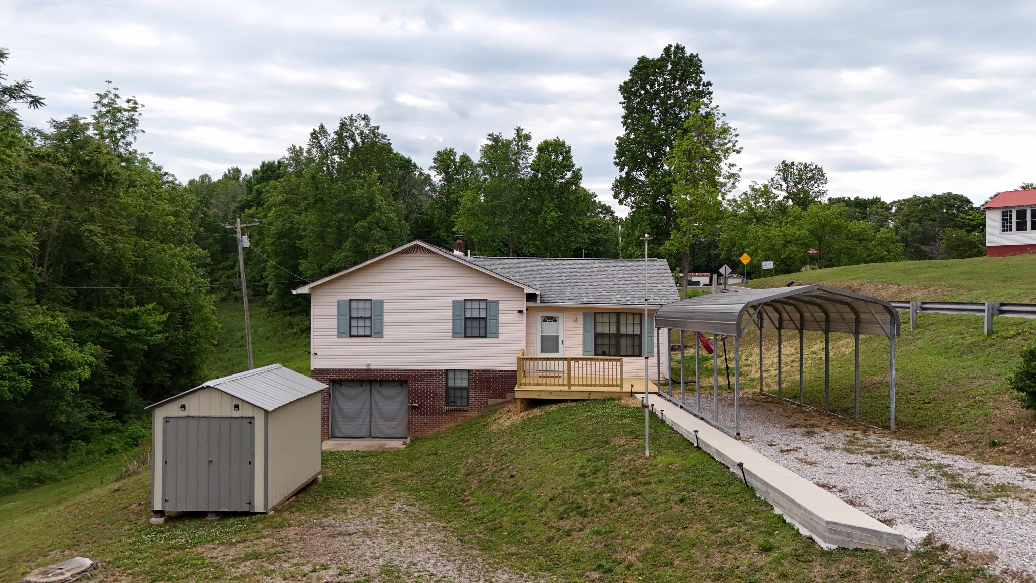 1825 Free Hill Road Celina TN 38551