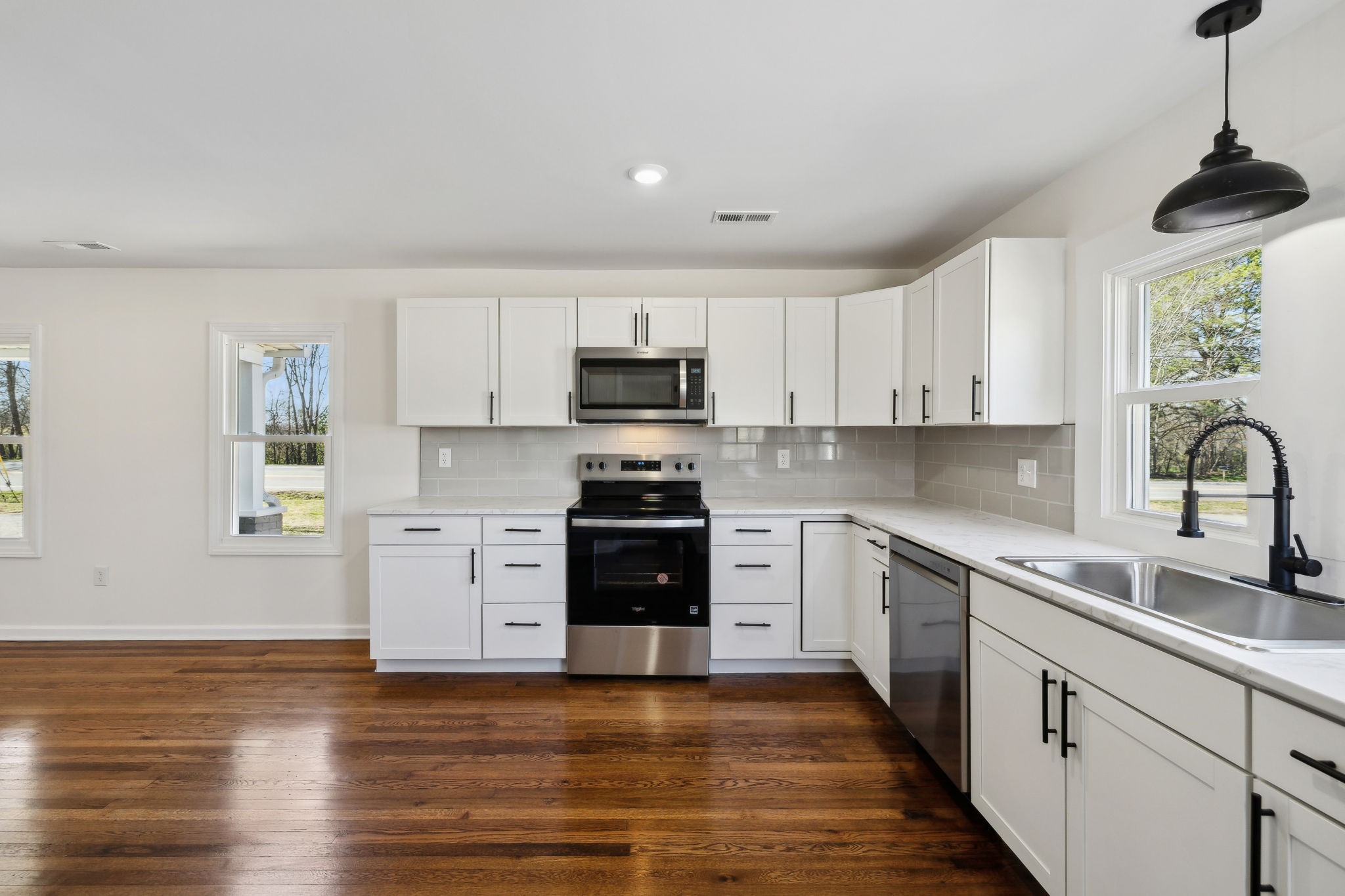 3592 Williamsport Pike Williamsport TN 38487