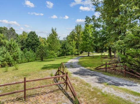 7360 Indian Trace Road Centerville TN 37033