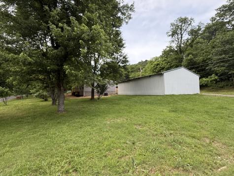 2810 Lick Creek Road Hartsville TN 37074