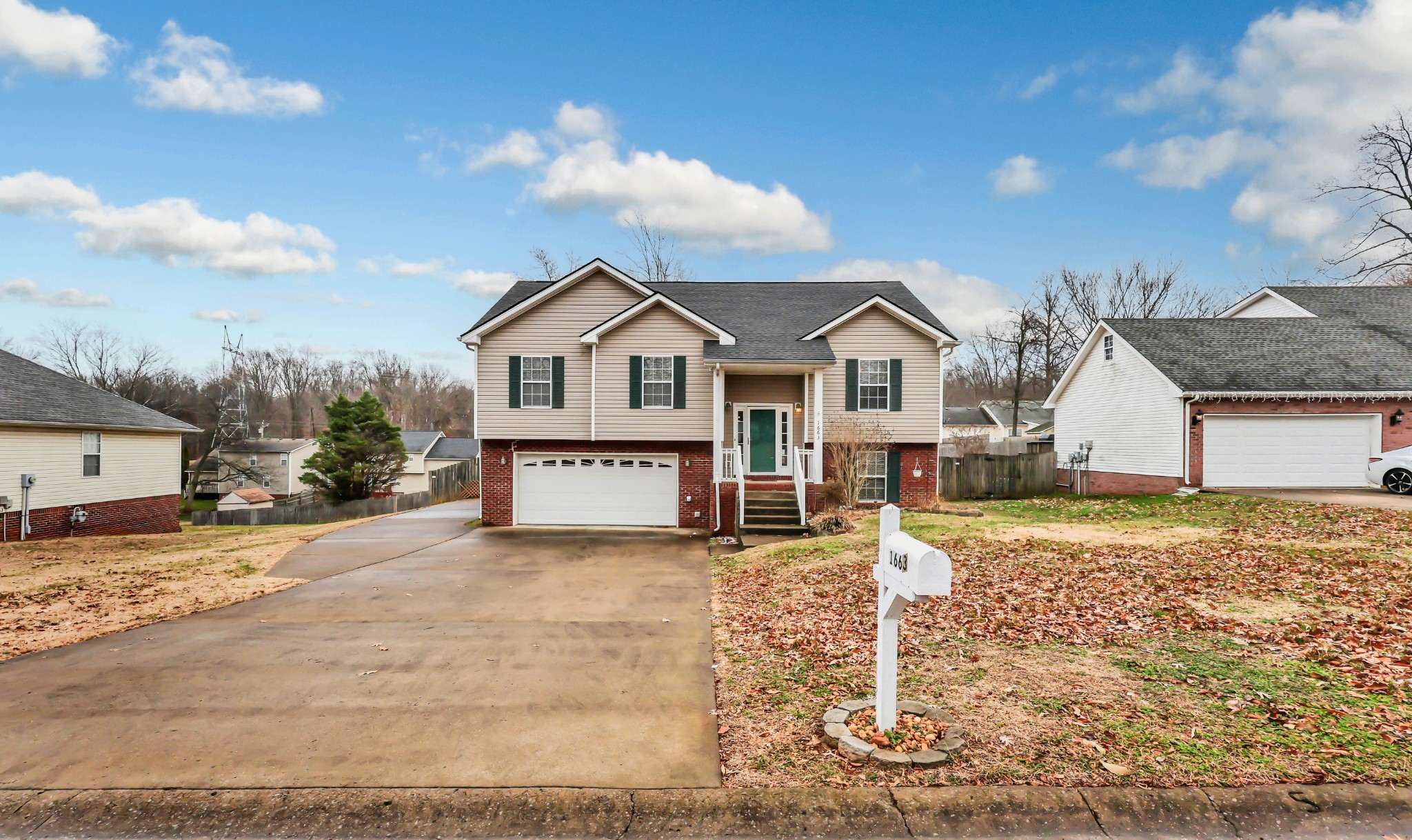 1663 Barrywood Cir, E Clarksville TN 37042