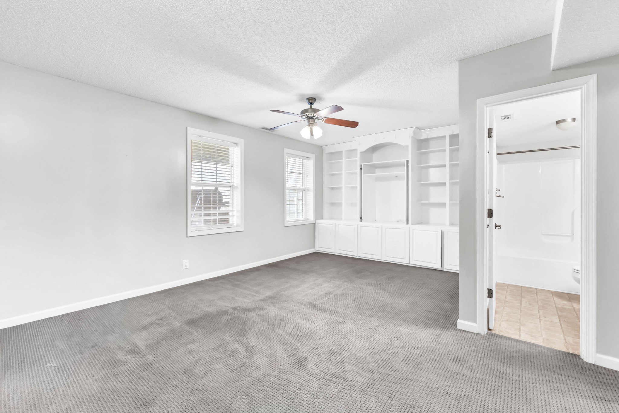 1663 Barrywood Cir, E Clarksville TN 37042