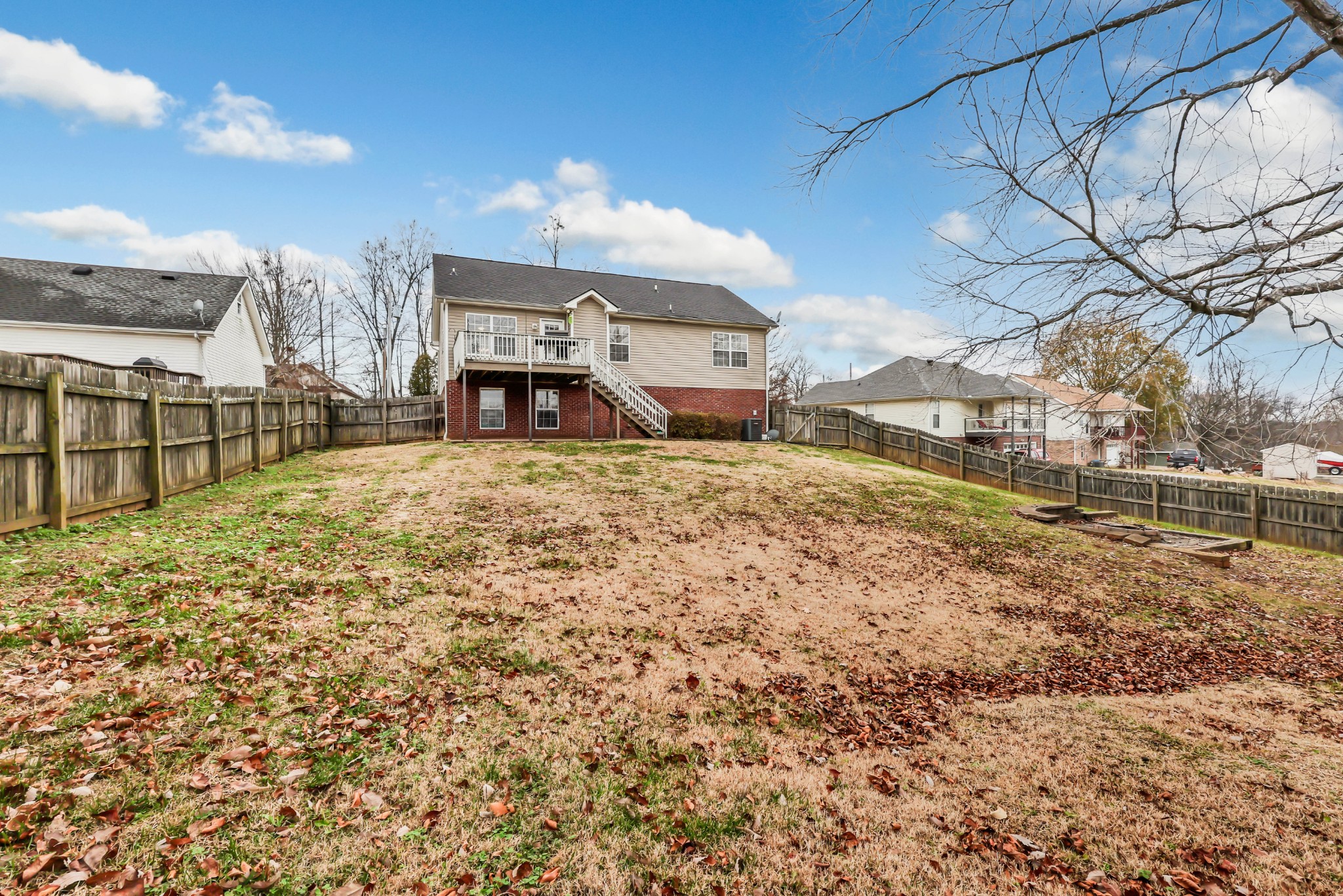 1663 Barrywood Cir, E Clarksville TN 37042