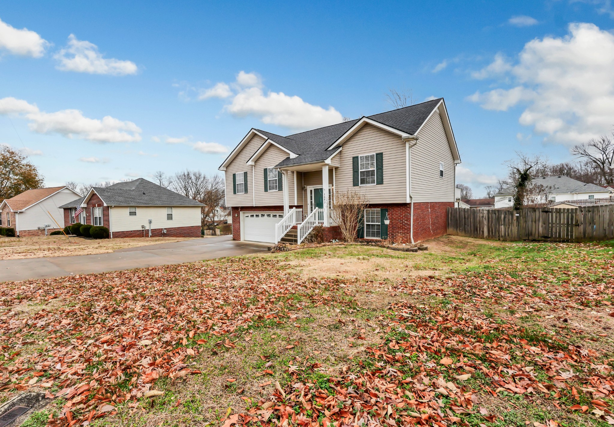 1663 Barrywood Cir, E Clarksville TN 37042