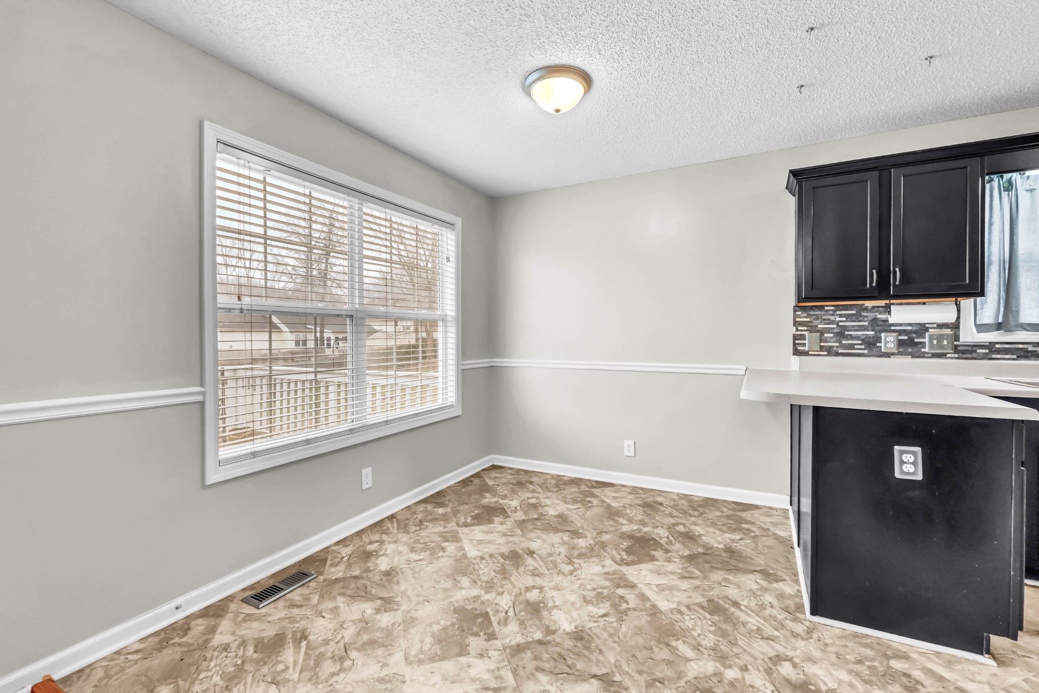 1663 Barrywood Cir, E Clarksville TN 37042