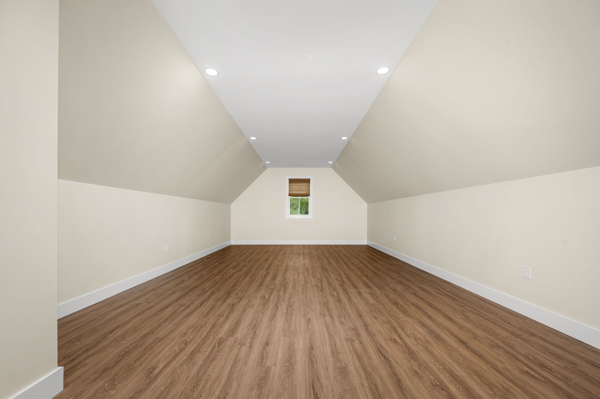 2022 Country Club Drive Tullahoma TN 37388