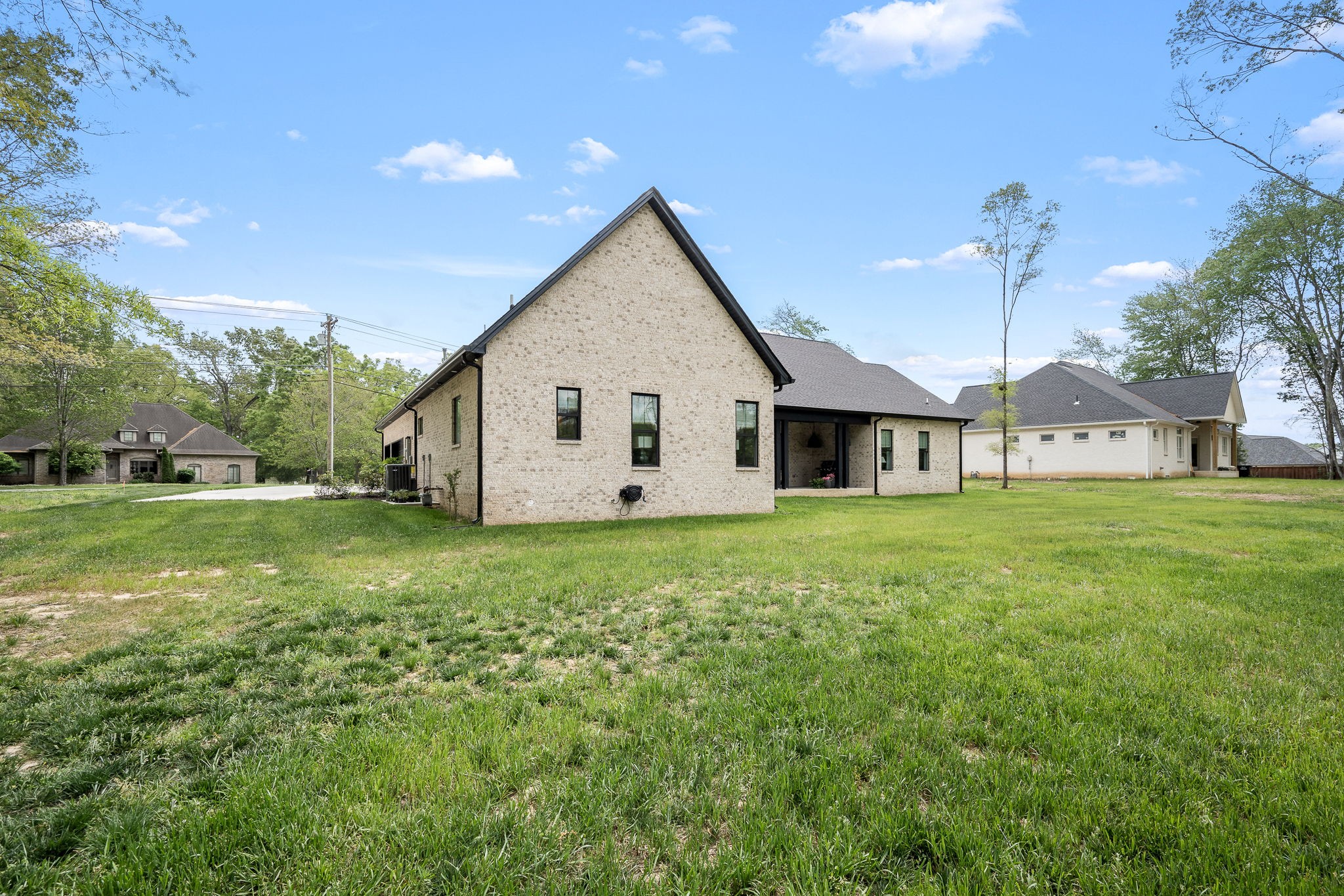 2022 Country Club Drive Tullahoma TN 37388