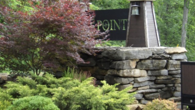 17 D Crappie Lane Hilham TN 38568