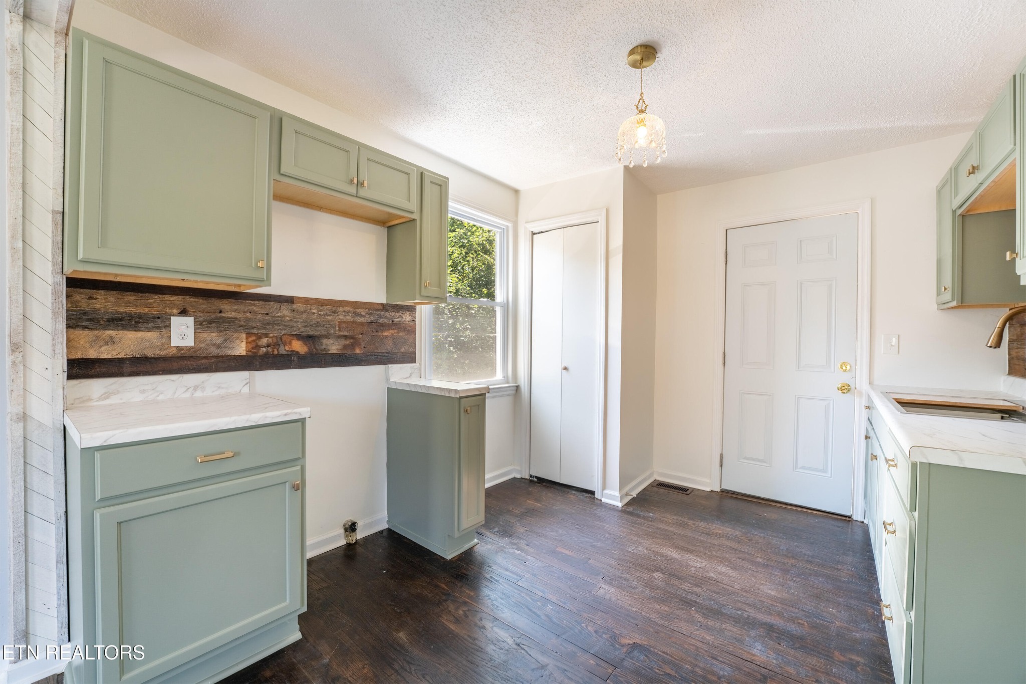 224 Wynn Avenue Knoxville TN 37920