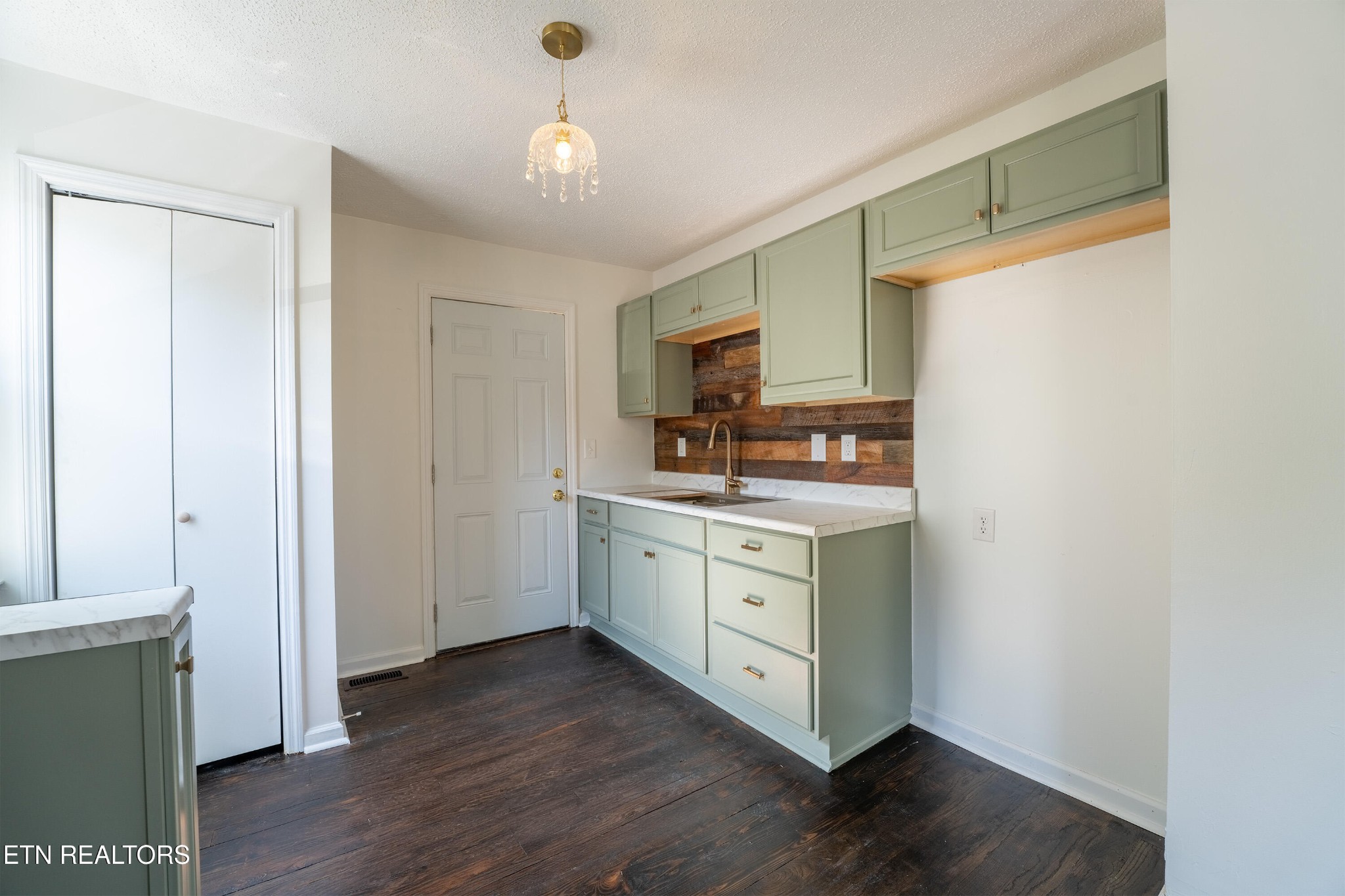 224 Wynn Avenue Knoxville TN 37920