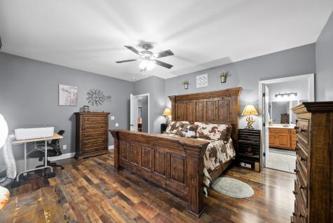 15843 South Road Cadiz KY 42211
