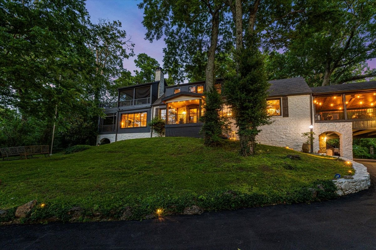 5400 Hillsboro Pike Nashville TN 37215