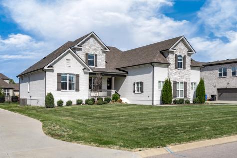 1036 Pretender Way Columbia TN 38401