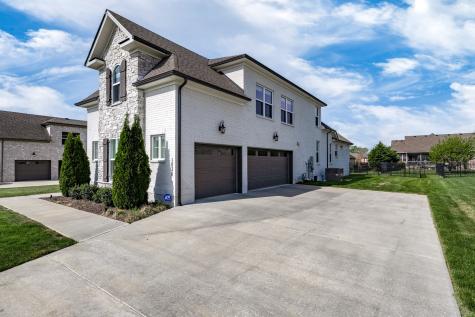 1036 Pretender Way Columbia TN 38401