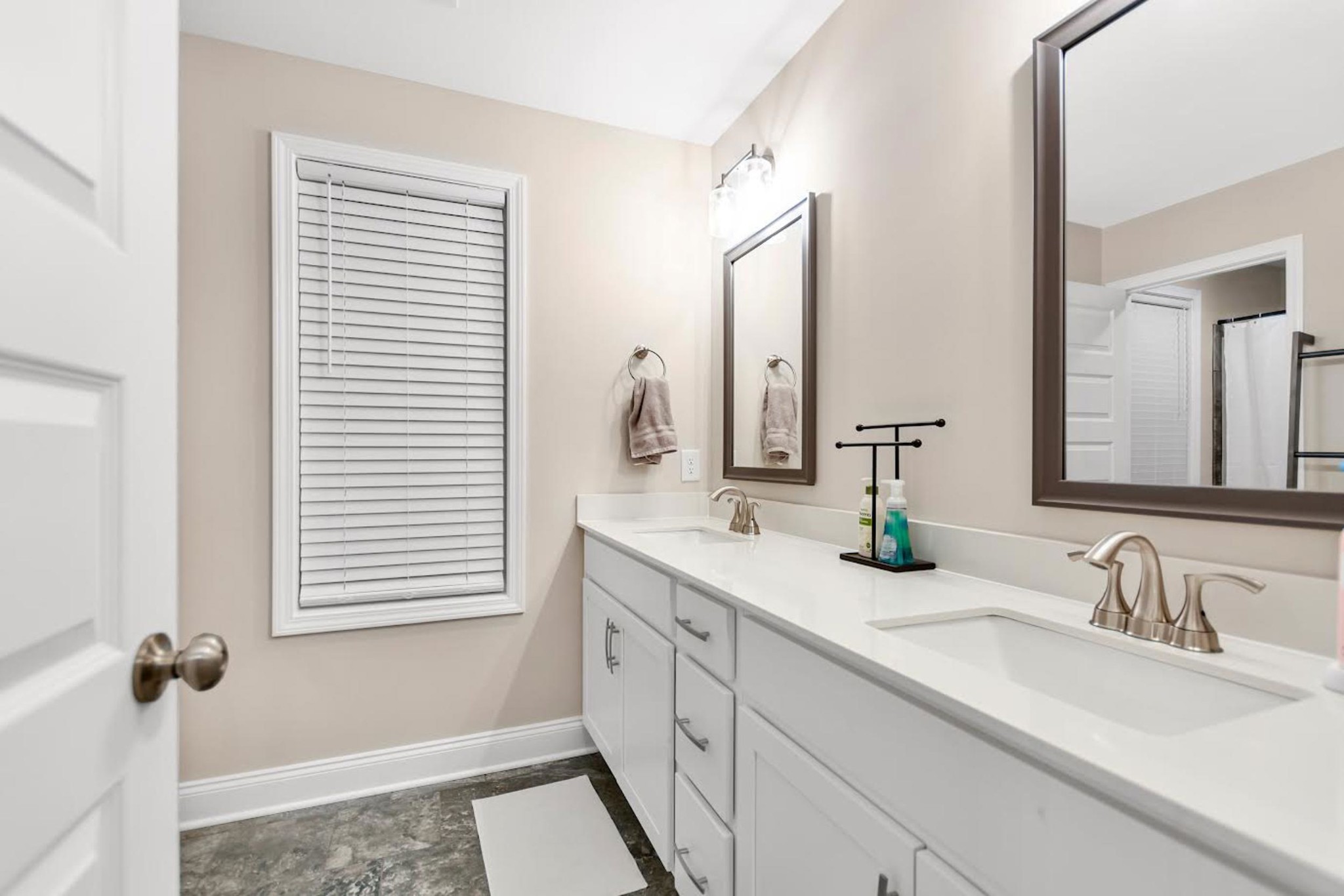 729 Banister Drive Clarksville TN 37042