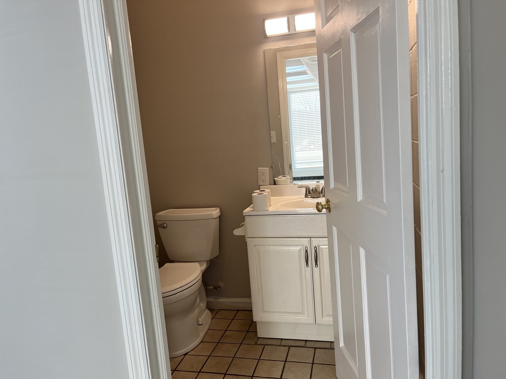 800 Hatcher Ln Unit A Columbia TN 38401