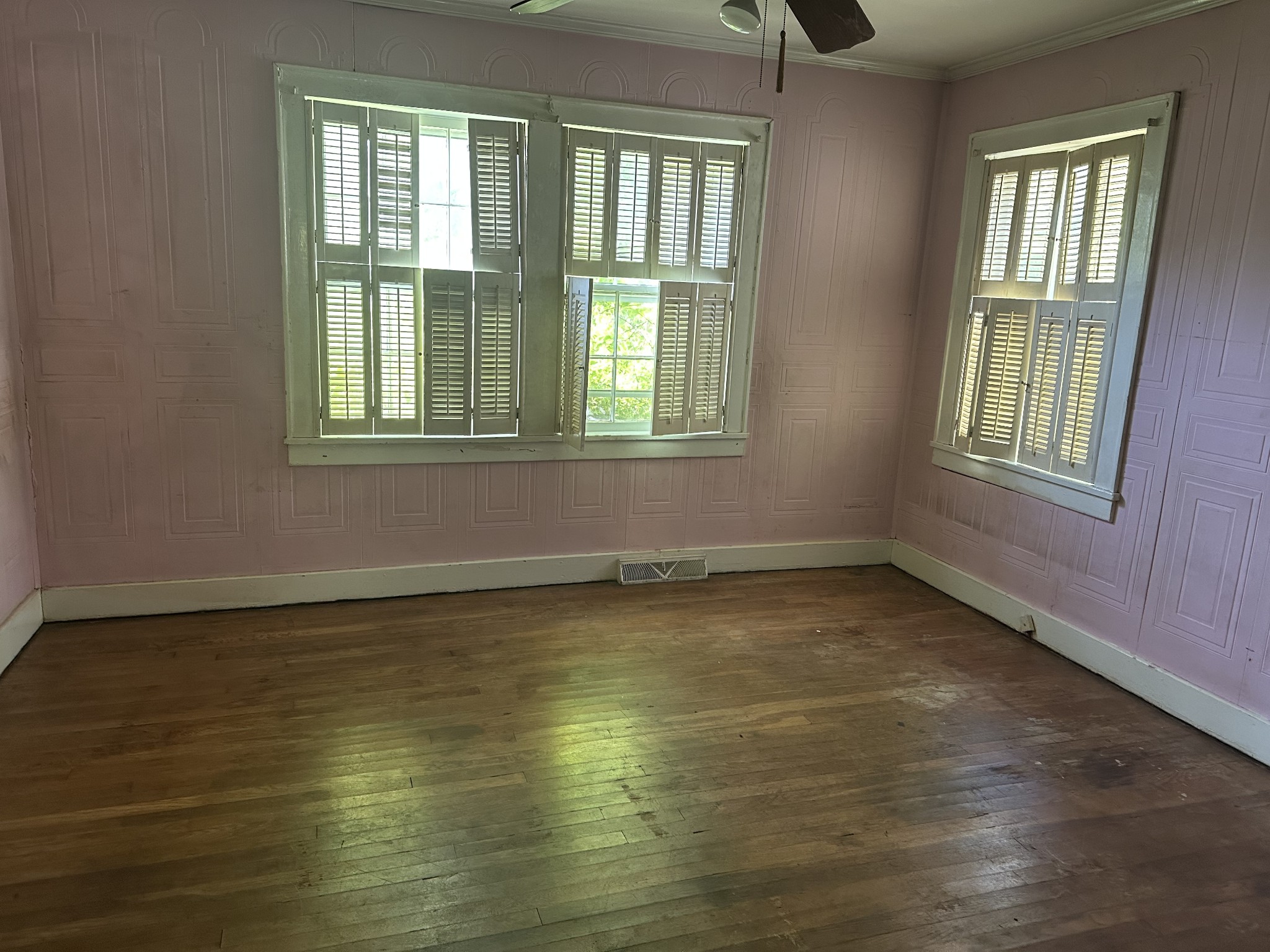 1111 S Brittain Street Shelbyville TN 37160