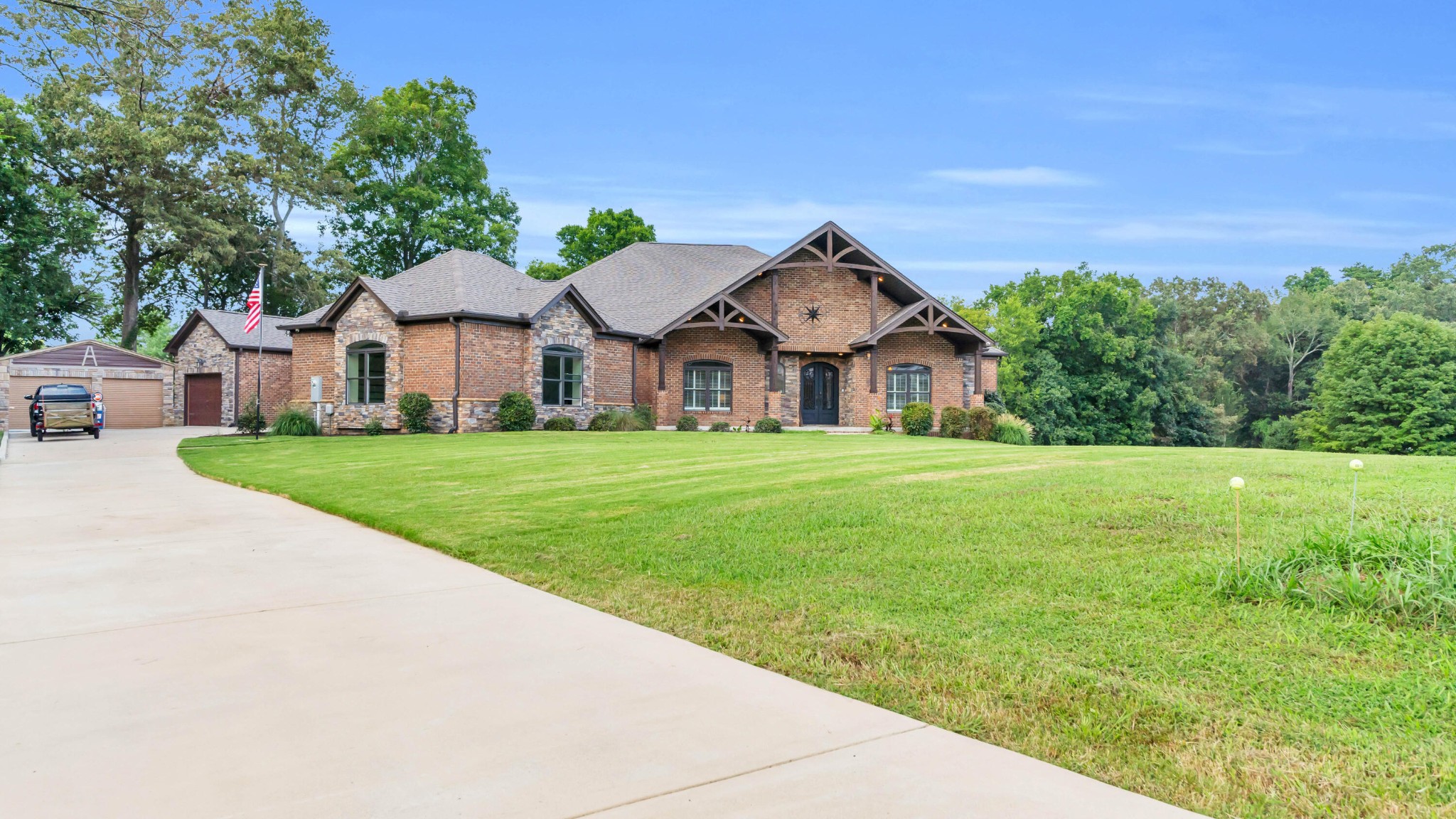 7020 Clarissa Drive Ooltewah TN 37363