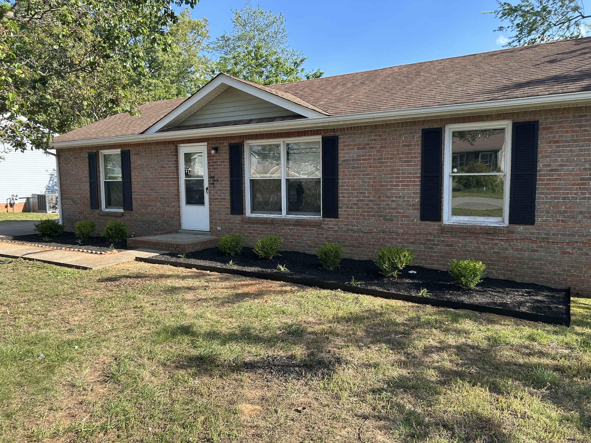 1480 Sunshine Drive Clarksville TN 37042
