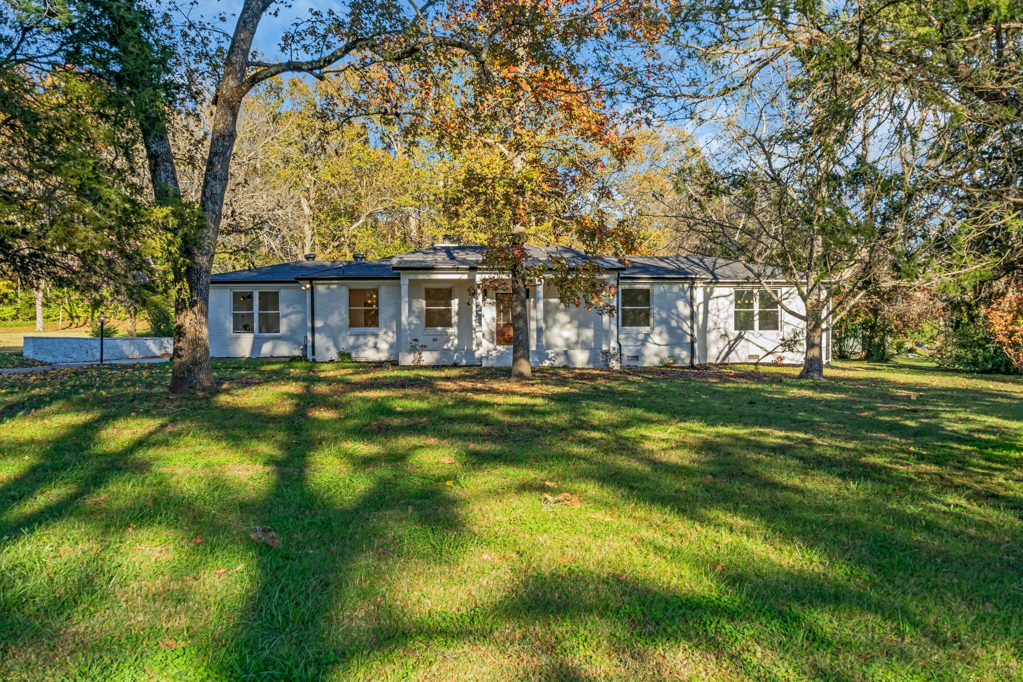 818 Bresslyn Road Nashville TN 37205