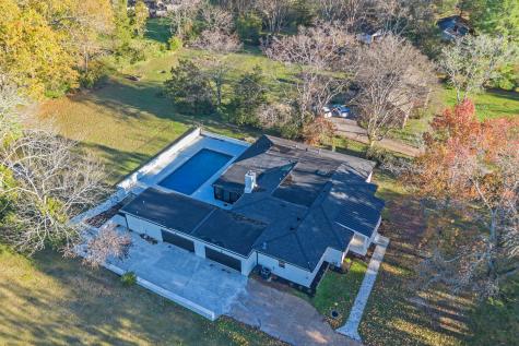 818 Bresslyn Road Nashville TN 37205