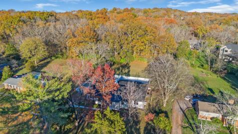 818 Bresslyn Road Nashville TN 37205