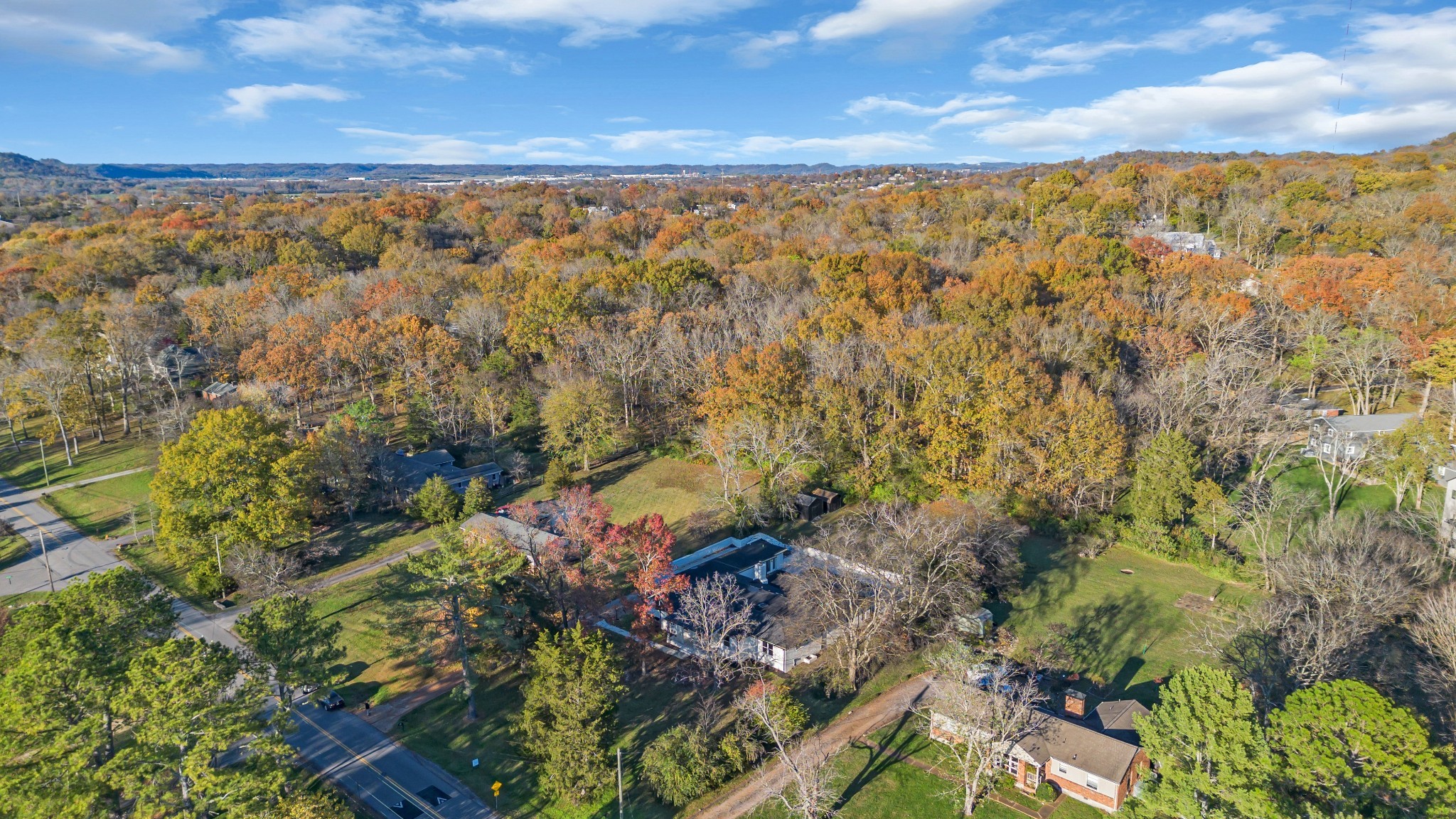 818 Bresslyn Road Nashville TN 37205