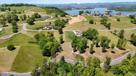 2069 Edgewater Sounds Morristown TN 37814