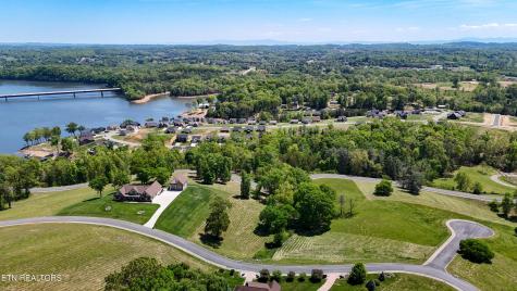 2069 Edgewater Sounds Morristown TN 37814
