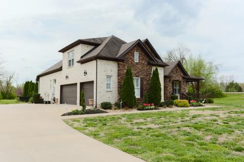 1700 Zevon Court Spring Hill TN 37174
