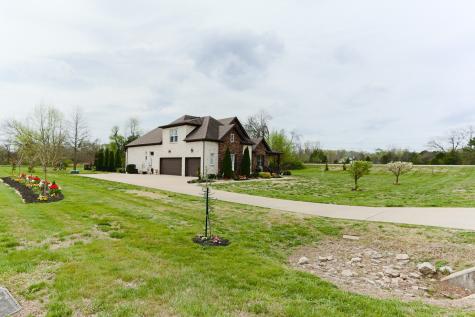 1700 Zevon Court Spring Hill TN 37174