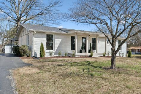 100 Crossroad Drive Hendersonville TN 37075