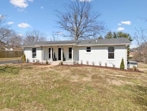 100 Crossroad Drive Hendersonville TN 37075