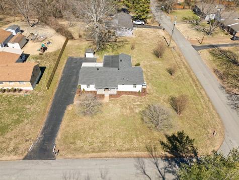 100 Crossroad Drive Hendersonville TN 37075