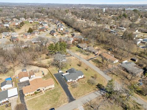 100 Crossroad Drive Hendersonville TN 37075