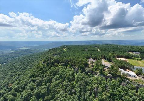 3965 Crockett Point Jasper TN 37347