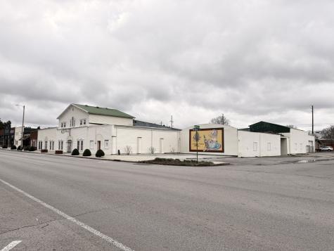 225 NW Atlantic Street Tullahoma TN 37388