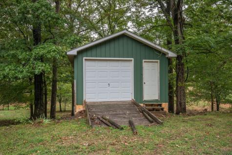 1085 Claylick Road White Bluff TN 37187