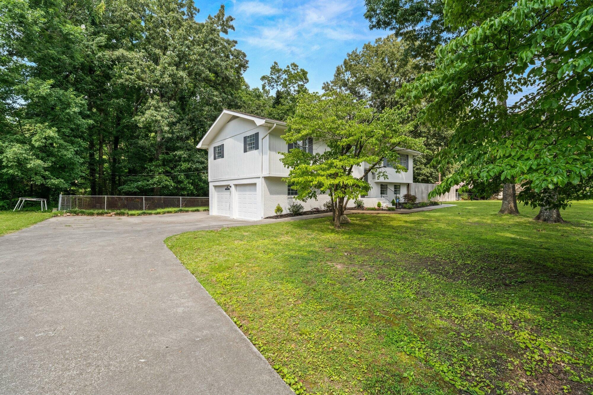 196 County Road 142 Riceville TN 37370