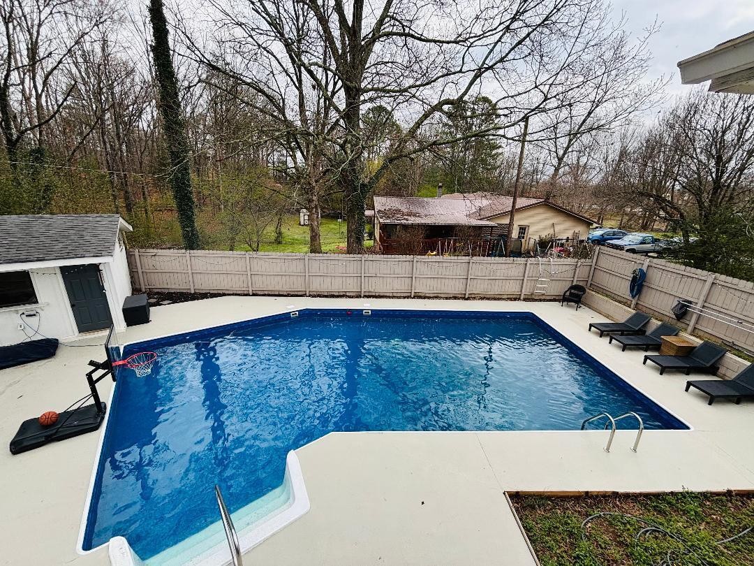 196 County Road 142 Riceville TN 37370