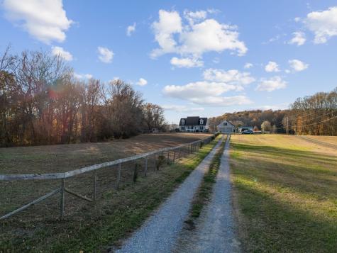 3736 Armstrong Road Springfield TN 37172