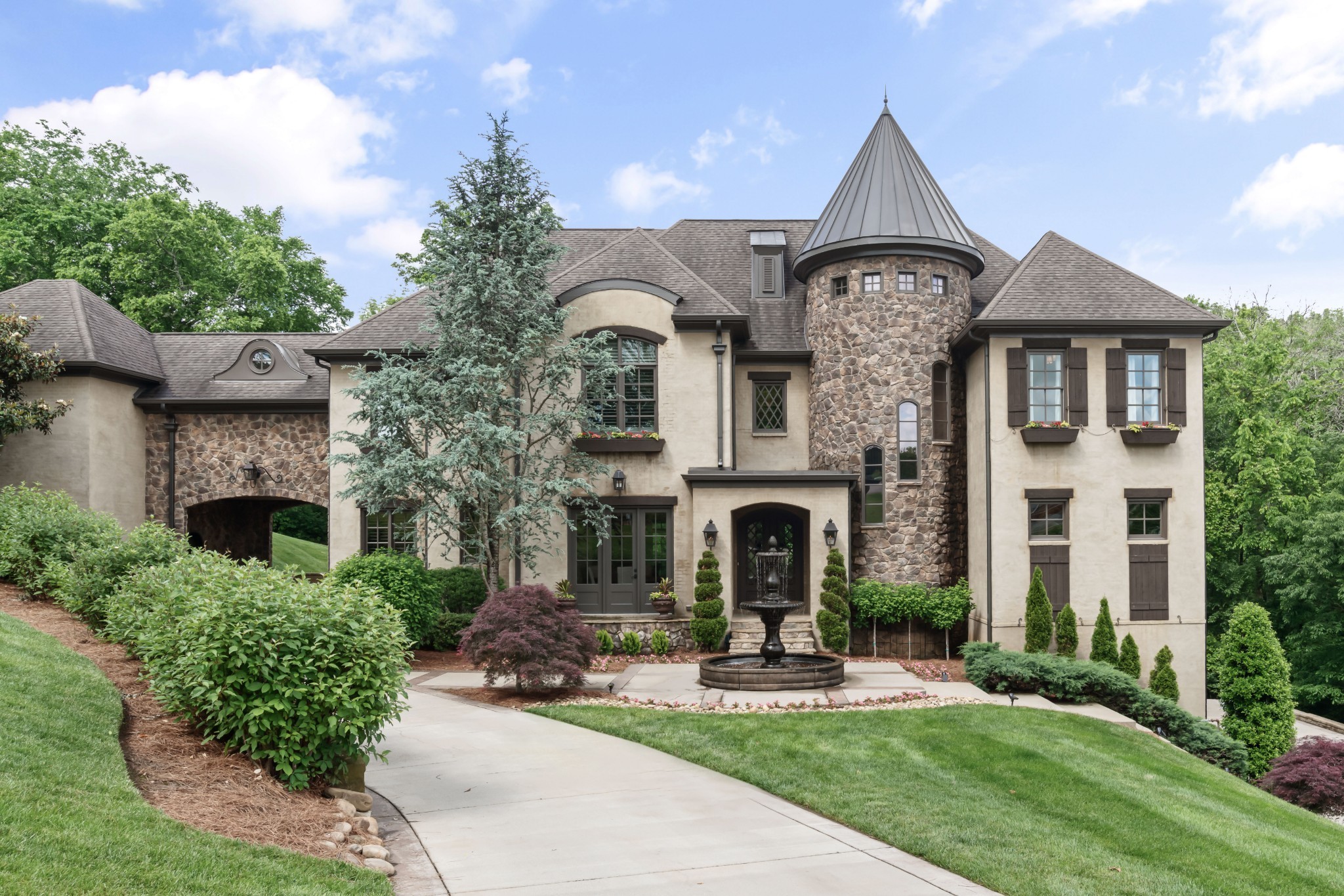 399 The Lady Of The Lake Lane Franklin TN 37067