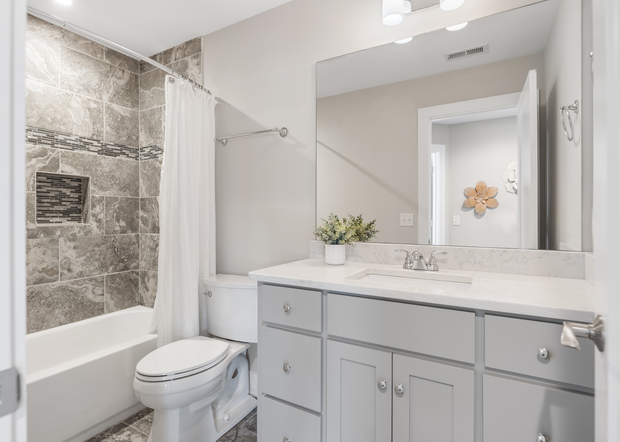 2509A Solon Drive Nashville TN 37206
