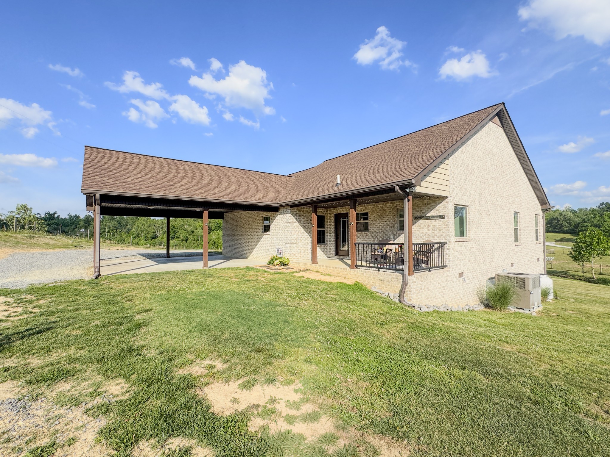 1631A Rock Bridge Road Bethpage TN 37022
